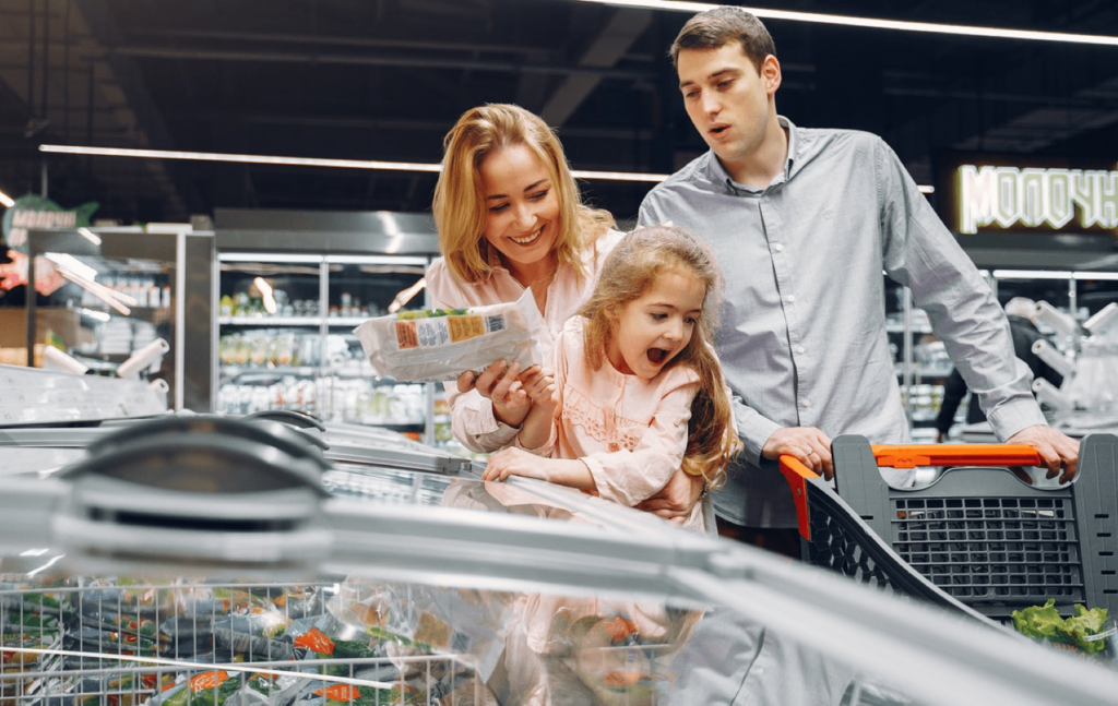 多店舗展開スーパーマーケットで、新規獲得を目指して実施した「ファミリー向け施策」の後押しをしたミセシルの「来店者属性特性」の使い方とは？
